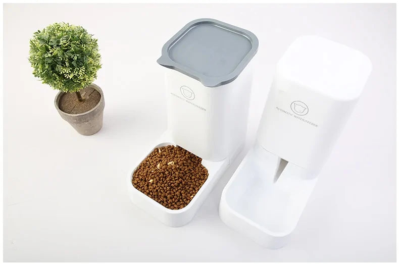 Automatic Pet Feeder - Smart Feeding Solution for Modern Pet Parents